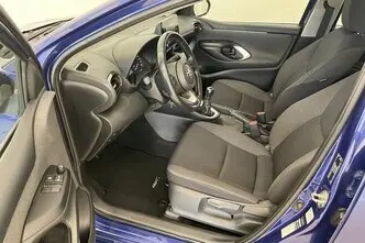 Toyota Yaris, 1.5, 92 kW, бензин, механическая, передний привод