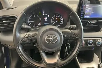 Toyota Yaris, 1.5, 92 kW, бензин, механическая, передний привод
