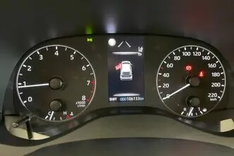 Toyota Yaris, 1.5, 92 kW, бензин, механическая, передний привод