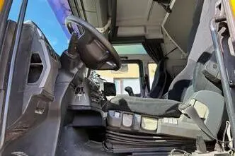 MAN TGX 26.480, 12.4, 353 kW, дизель, механическая, задний привод