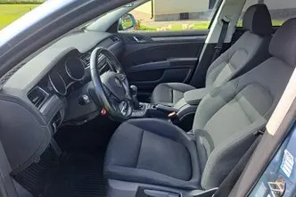 Škoda Superb, 1.8, 118 kW, bensiin, manuaal, esivedu