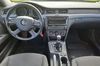 Škoda Superb, 1.8, 118 kW, bensiin, manuaal, esivedu