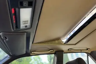 Mercedes-Benz 190, 2.0, 90 kW, бензин, автомат, задний привод