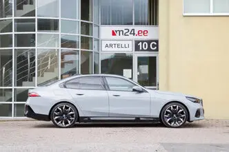 BMW i5, 105 kW, elekter, automaat, tagavedu