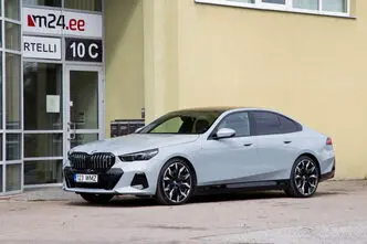 BMW i5, 105 kW, elekter, automaat, tagavedu