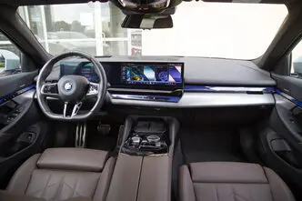 BMW i5, 105 kW, elekter, automaat, tagavedu