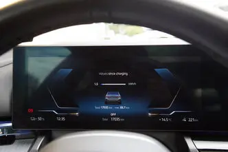 BMW i5, 105 kW, elekter, automaat, tagavedu