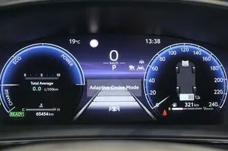 Toyota Corolla, 1.8, 72 kW, гибрид, автомат, передний привод