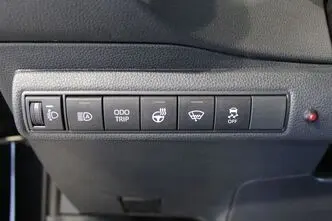 Toyota Corolla, 1.8, 72 kW, гибрид, автомат, передний привод
