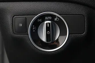 Mercedes-Benz CLA 180, 1.6, 90 kW, petrol, automatic, front-wheel drive