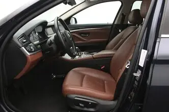 BMW 520, 2.0, 135 kW, bensiin, automaat, tagavedu