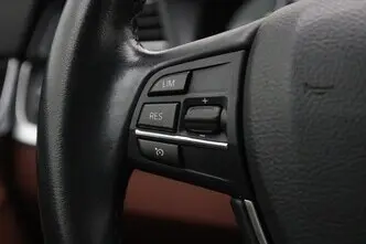 BMW 520, 2.0, 135 kW, bensiin, automaat, tagavedu