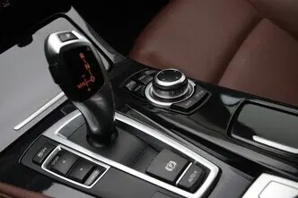 BMW 520, 2.0, 135 kW, bensiin, automaat, tagavedu