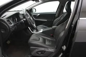 Volvo V60, 2.4, 158 kW, pistikhübriid, automaat, nelikvedu