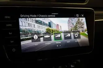 Škoda Superb, 1.4, 115 kW, подключаемый гибрид, автомат, передний привод