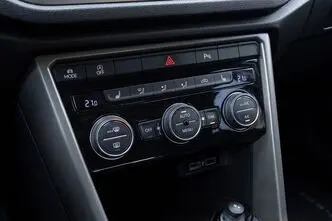 Volkswagen T-Roc, 1.5, 110 kW, бензин, автомат, передний привод