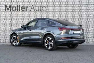 Audi e-tron, 300 kW, электричество, автомат, полный привод