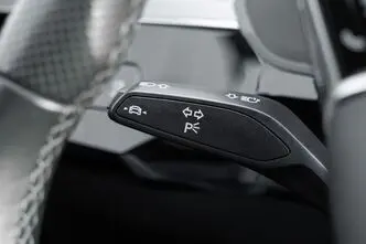 Audi e-tron, 300 kW, электричество, автомат, полный привод