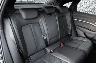 Audi e-tron, 300 kW, электричество, автомат, полный привод