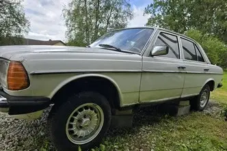 Mercedes-Benz 300, 3.0, 59 kW, дизель, механическая, задний привод