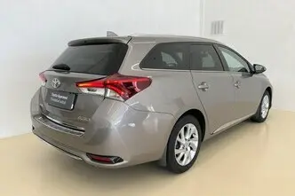 Toyota Auris, 1.6, 97 kW, bensiin, automaat, esivedu
