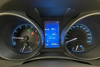 Toyota Auris, 1.6, 97 kW, bensiin, automaat, esivedu