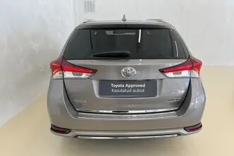 Toyota Auris, 1.6, 97 kW, bensiin, automaat, esivedu