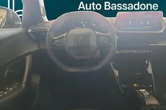 Peugeot 2008, электричество, автомат, передний привод