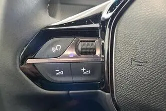 Peugeot 2008, электричество, автомат, передний привод