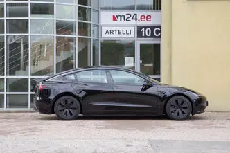 Tesla Model 3, 153 kW, электричество, автомат, полный привод