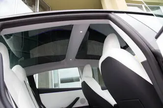 Tesla Model 3, 153 kW, электричество, автомат, полный привод