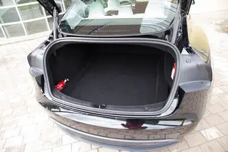 Tesla Model 3, 153 kW, электричество, автомат, полный привод
