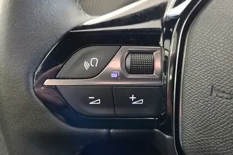 Peugeot 2008, electric, automatic, front-wheel drive