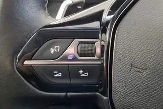 Peugeot 2008, 1.2, 96 kW, bensiin, automaat, esivedu