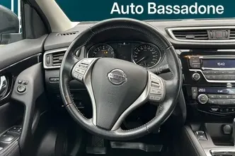 Nissan Qashqai, 1.2, 85 kW, petrol, automatic, front-wheel drive