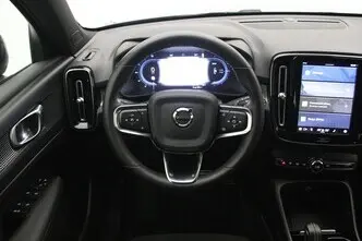 Volvo XC40, 300 kW, электричество, автомат, полный привод