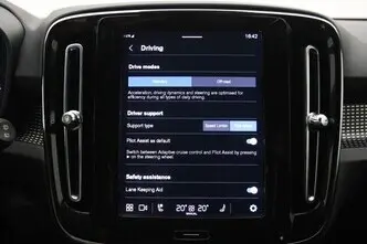 Volvo XC40, 300 kW, электричество, автомат, полный привод