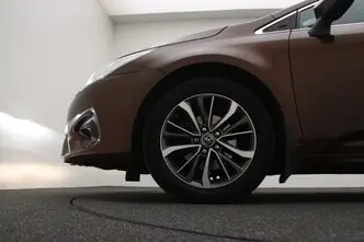 Toyota Avensis, 1.8, 108 kW, lpg, automaat, esivedu