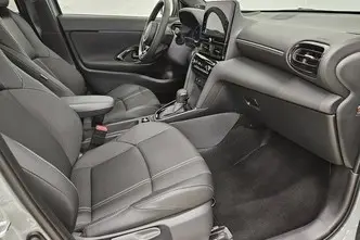 Toyota Yaris Cross, 1.5, 68 kW, hybrid, automatic, four-wheel drive