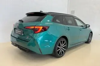 Toyota Corolla, 1.8, 72 kW, hybrid, automatic, front-wheel drive