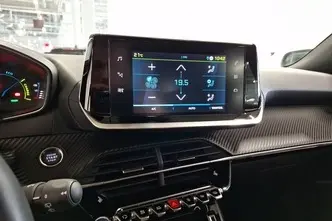 Peugeot 2008, электричество, автомат, передний привод