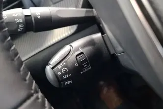 Peugeot 2008, электричество, автомат, передний привод
