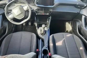 Peugeot 2008, 1.2, 74 kW, bensiin, manuaal, esivedu