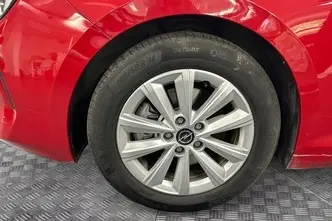 Opel Astra, 1.2, 96 kW, бензин, автомат, передний привод