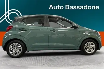 Hyundai i10, 1.0, 46 kW, petrol, manual, front-wheel drive