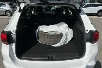 Opel Astra, 1.2, 81 kW, bensiin, manuaal, esivedu