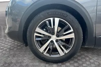 Peugeot 5008, 1.2, 96 kW, bensiin, automaat, esivedu