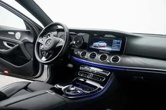 Mercedes-Benz E 350, 2.0, 210 kW, automaat, tagavedu