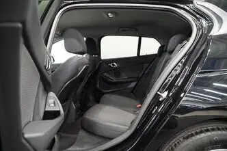BMW 118, 1.5, 100 kW, bensiin, automaat, esivedu