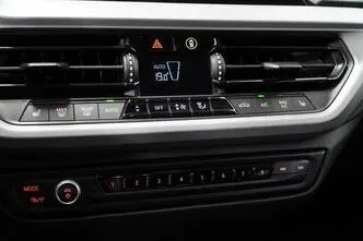 BMW 118, 1.5, 100 kW, bensiin, automaat, esivedu